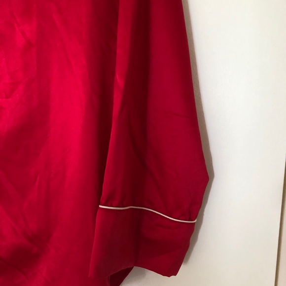 Natori Red Pajama Top, White Piping, Long Sleeves - Picture 4 of 4